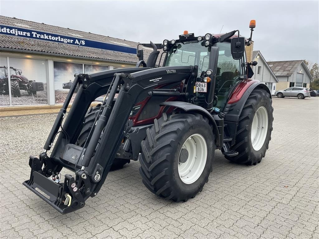 Traktor tipa Valtra N174 Direct Fr.lift +PTO og frontlæsser, Gebrauchtmaschine u Nimtofte (Slika 2)