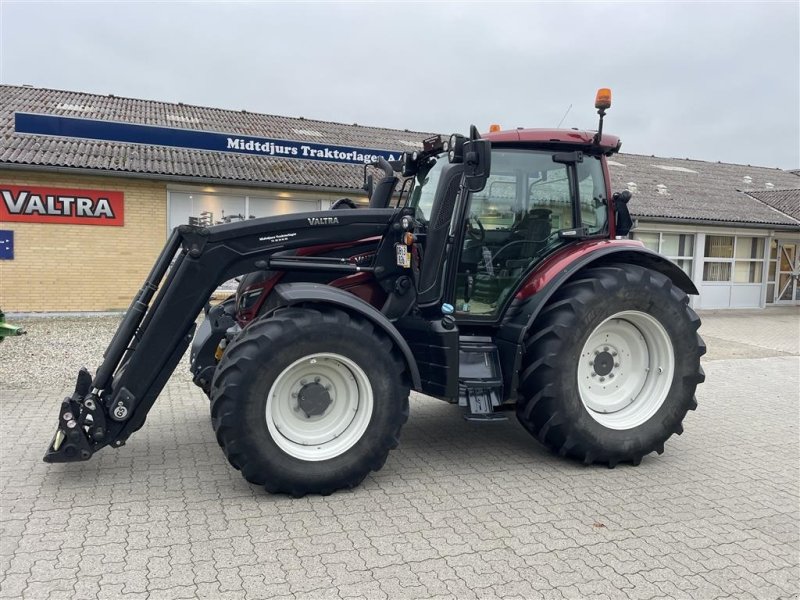 Traktor tipa Valtra N174 Direct Fr.lift +PTO og frontlæsser, Gebrauchtmaschine u Nimtofte