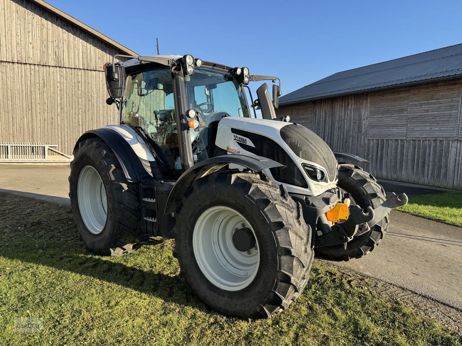 Traktor tipa Valtra N174 Direct (Stufe V), Gebrauchtmaschine u Burgkirchen (Slika 1)