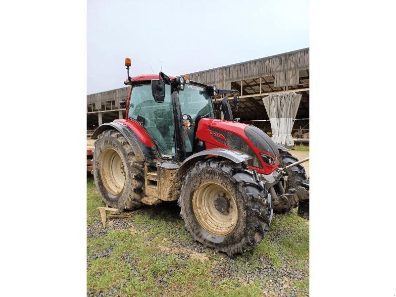 Traktor van het type Valtra N174 DIRECT, Gebrauchtmaschine in ESCAUDOEUVRES (Foto 1)