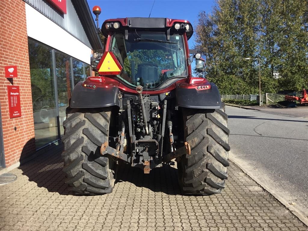 Traktor Türe ait Valtra N174 Versu med Ålø læsser., Gebrauchtmaschine içinde Bredsten (resim 2)