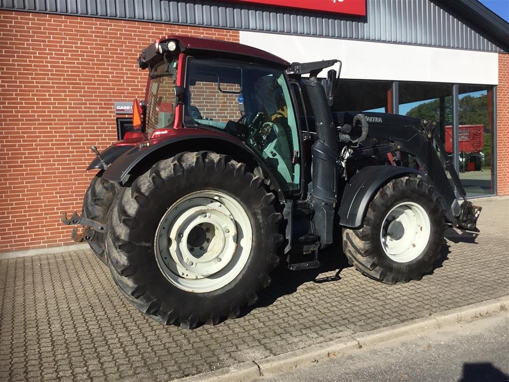 Traktor du type Valtra N174 Versu med Ålø læsser., Gebrauchtmaschine en Bredsten (Photo 6)