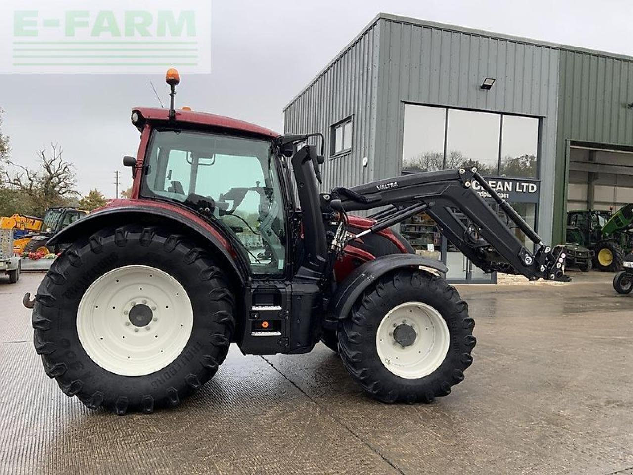 Traktor of the type Valtra n174 versu tractor (st21485) Versu, Gebrauchtmaschine in SHAFTESBURY (Picture 11)