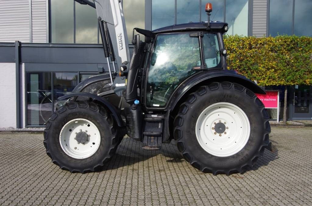 Traktor Türe ait Valtra N174 Versu, Gebrauchtmaschine içinde Borne (resim 4)