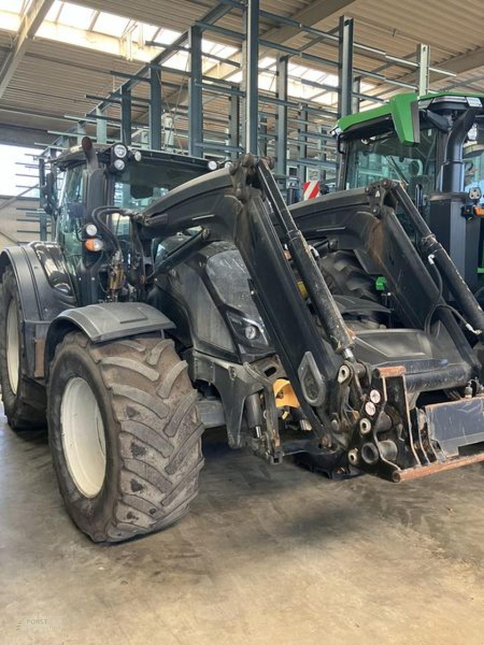 Traktor typu Valtra N174, Gebrauchtmaschine w Jahnatal (Zdjęcie 1)