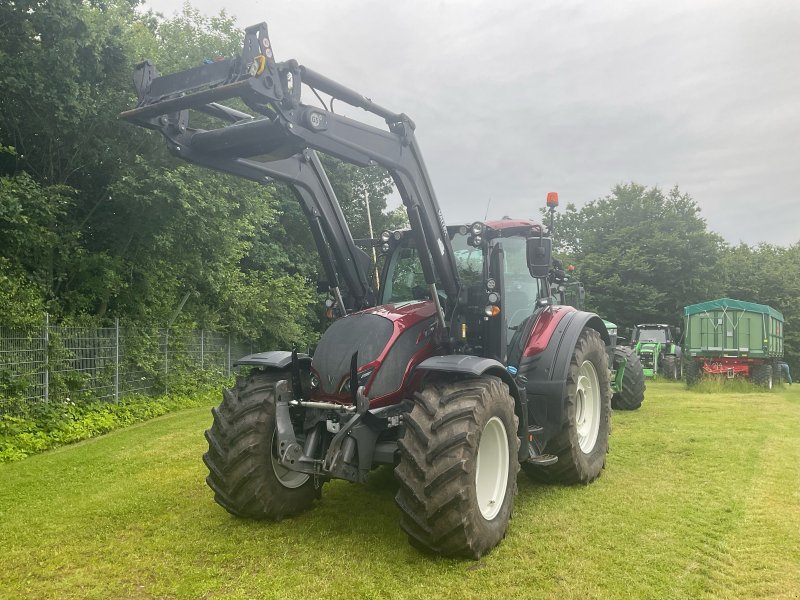 Traktor a típus Valtra N174D SmartTouch MR19, Gebrauchtmaschine ekkor: Eutin (Kép 1)