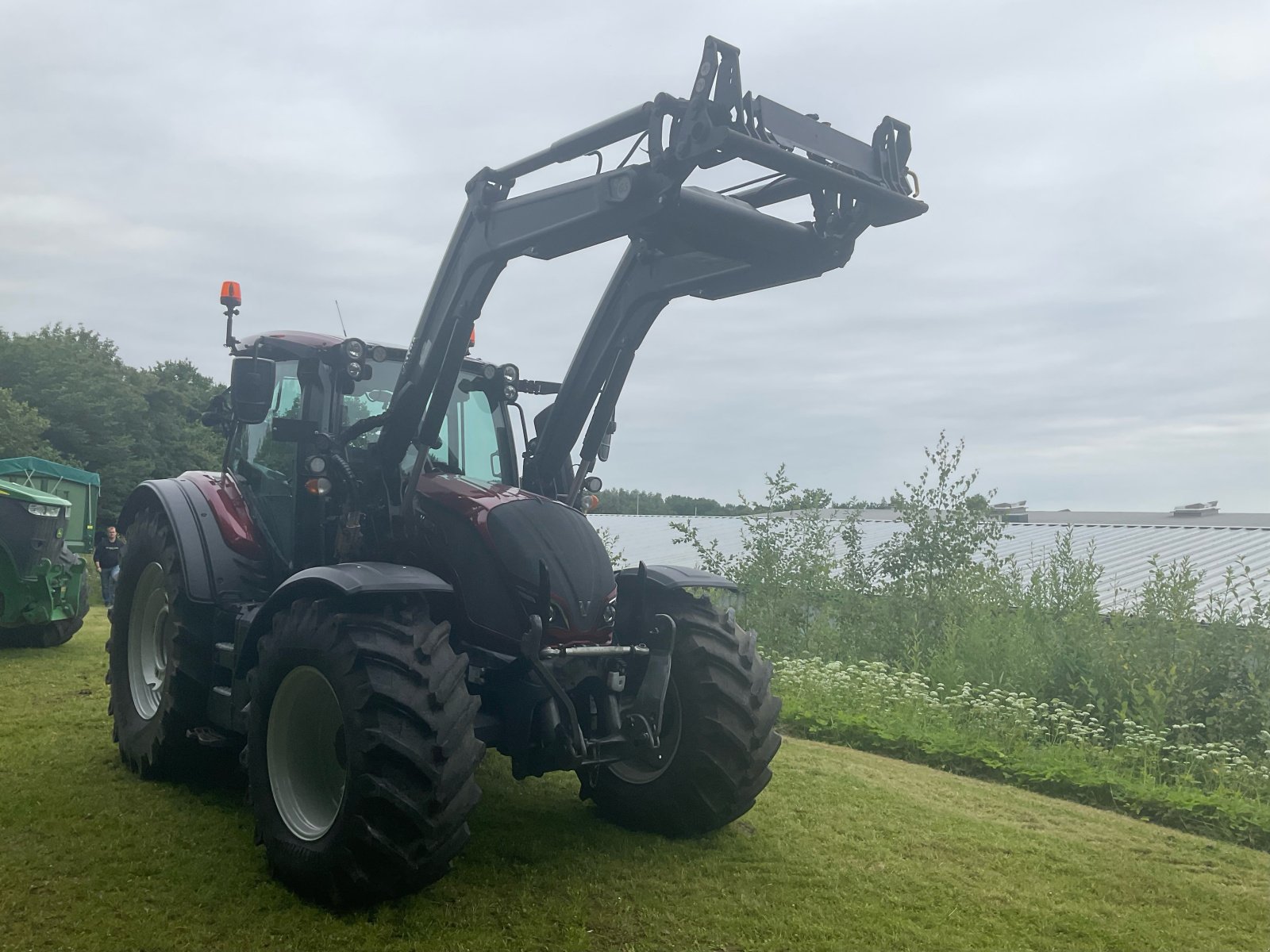 Traktor van het type Valtra N174D SmartTouch MR19, Gebrauchtmaschine in Eutin (Foto 2)