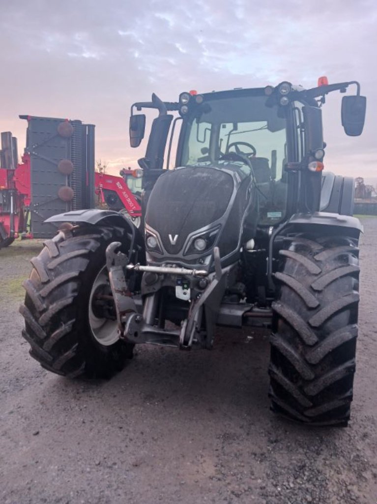 Traktor Türe ait Valtra N174d, Gebrauchtmaschine içinde FLERS (resim 5)