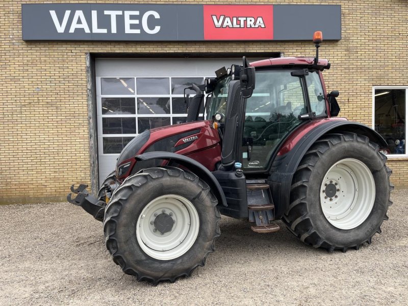 Traktor типа Valtra N174V, Gebrauchtmaschine в Egtved (Фотография 1)