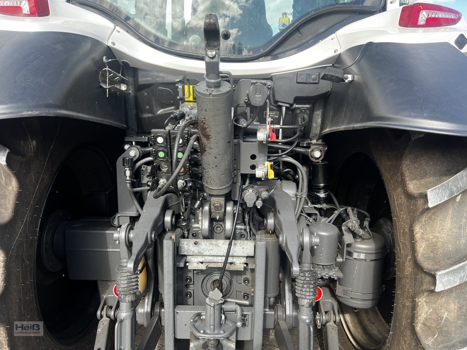 Traktor des Typs Valtra N175 Active, Gebrauchtmaschine in Merkendorf (Bild 5)