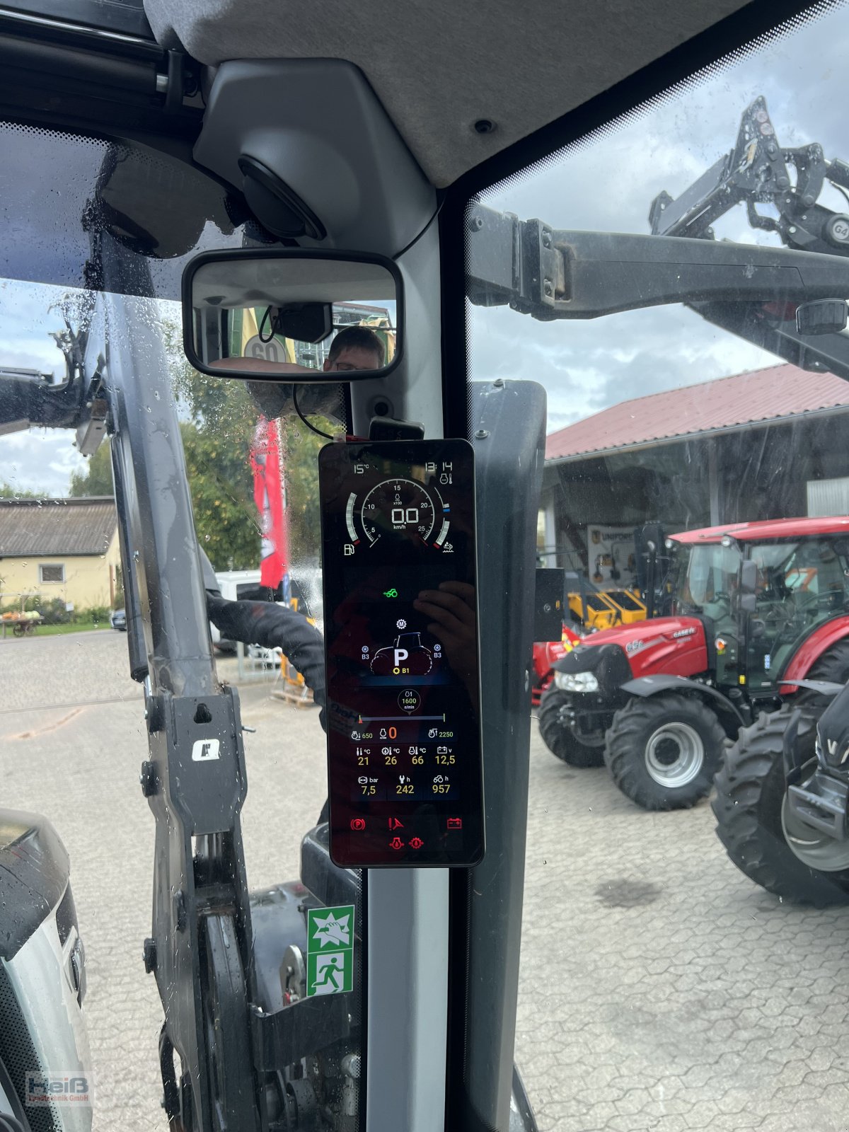 Traktor tip Valtra N175 Active, Gebrauchtmaschine in Merkendorf (Poză 10)