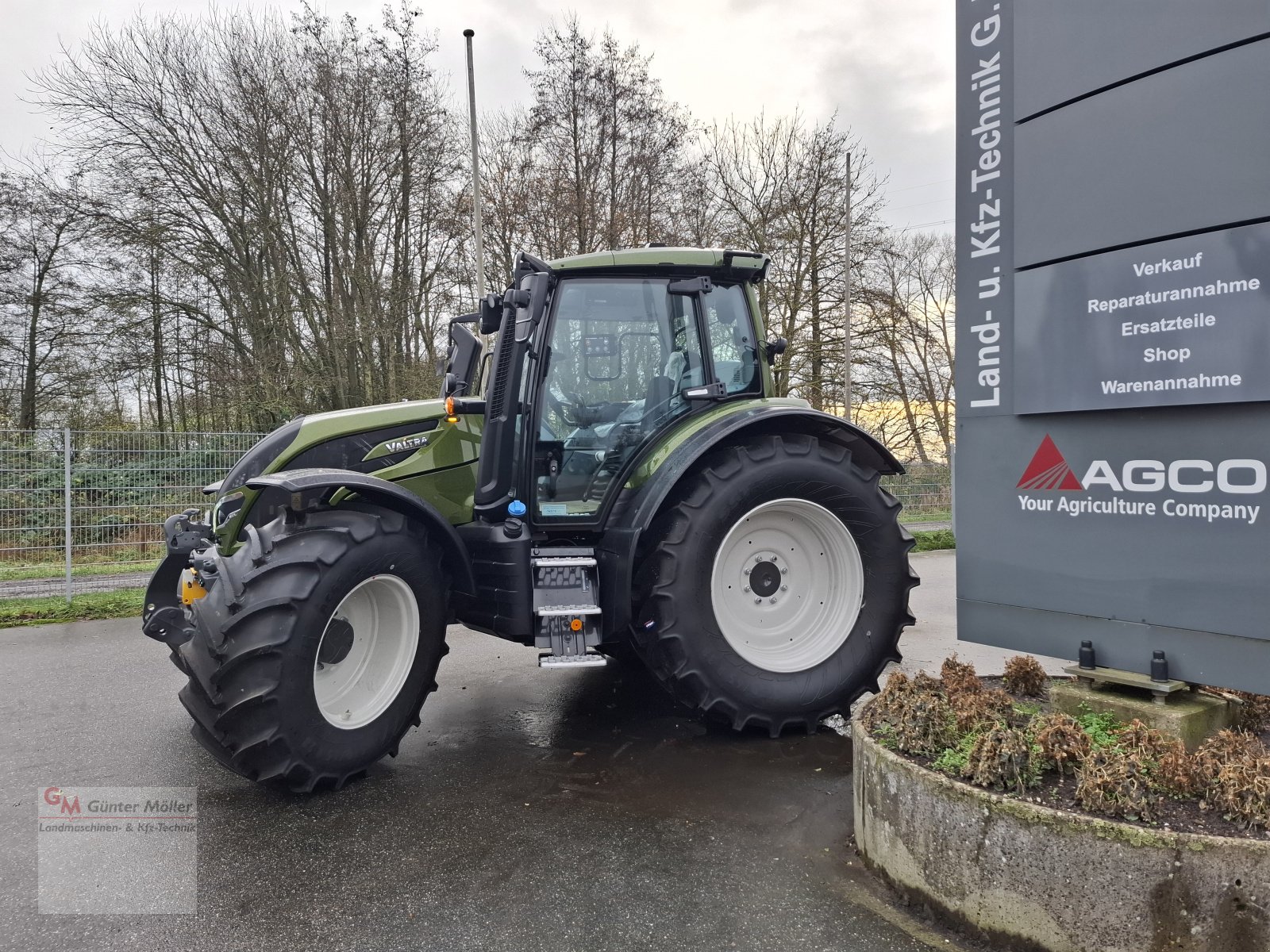 Traktor del tipo Valtra N175 D, Neumaschine In St. Michaelisdonn (Immagine 4)