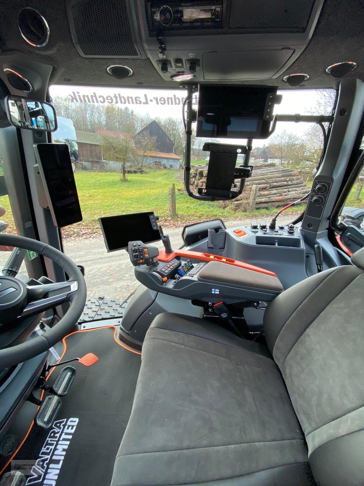 Traktor van het type Valtra N175 D, Gebrauchtmaschine in Weiden/Theisseil (Foto 18)