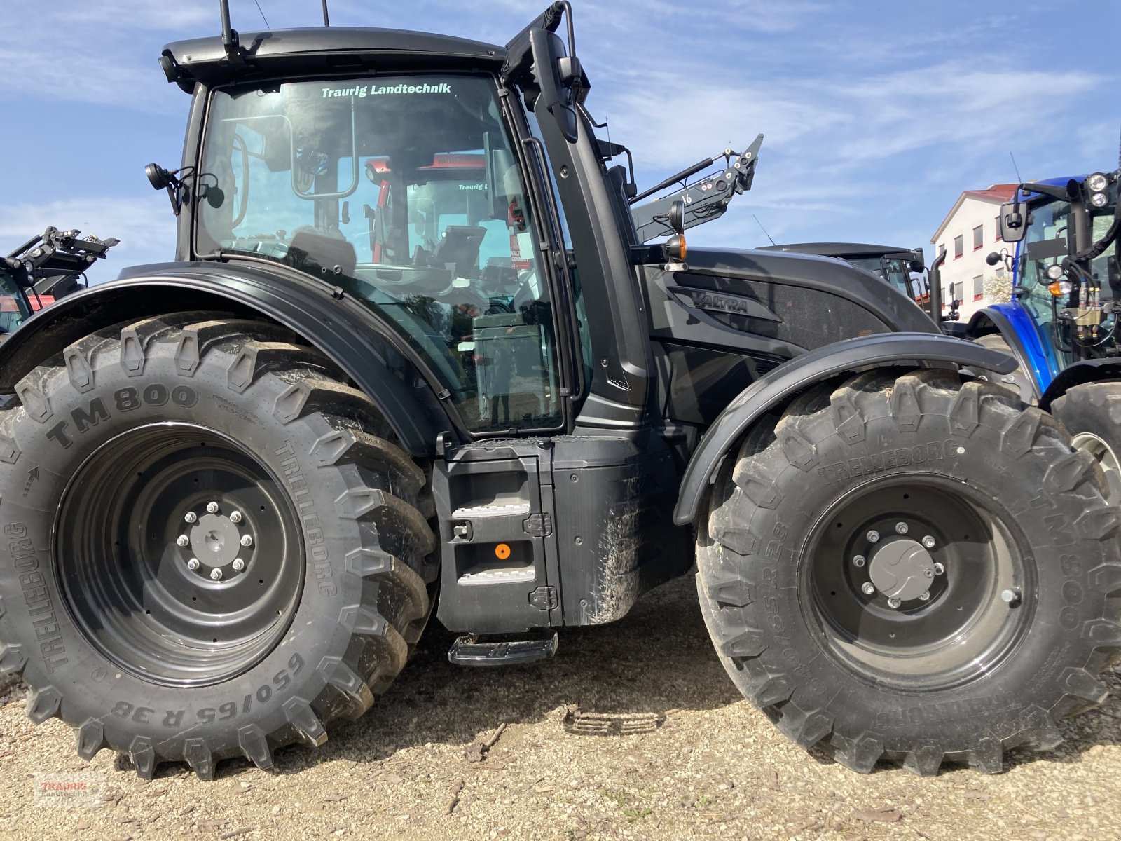 Traktor typu Valtra N175 D, Neumaschine v Mainburg/Wambach (Obrázek 2)