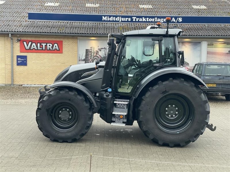 Traktor of the type Valtra N175 Direct Twintrac vendeudstyr, Gebrauchtmaschine in Nimtofte (Picture 1)