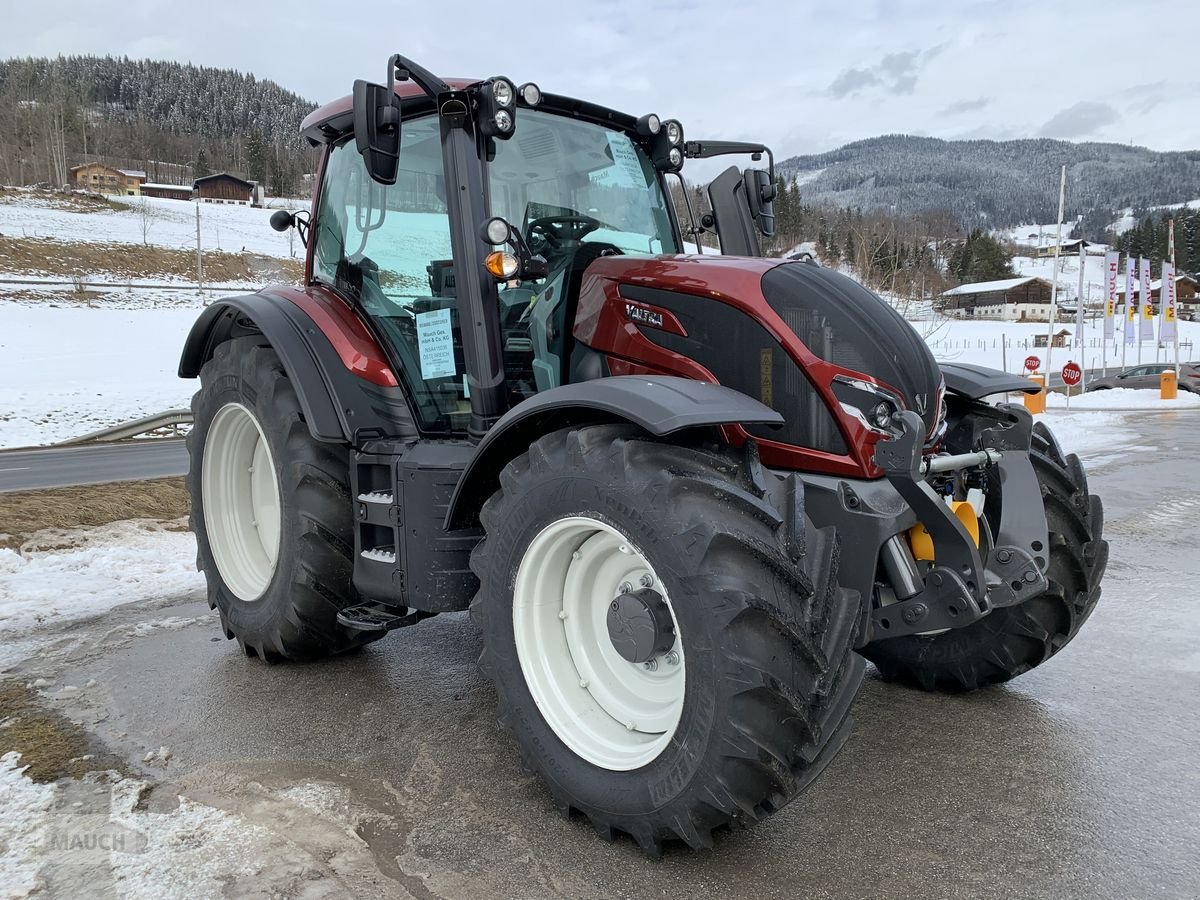 Traktor van het type Valtra N175 Direct, Neumaschine in Eben (Foto 5)