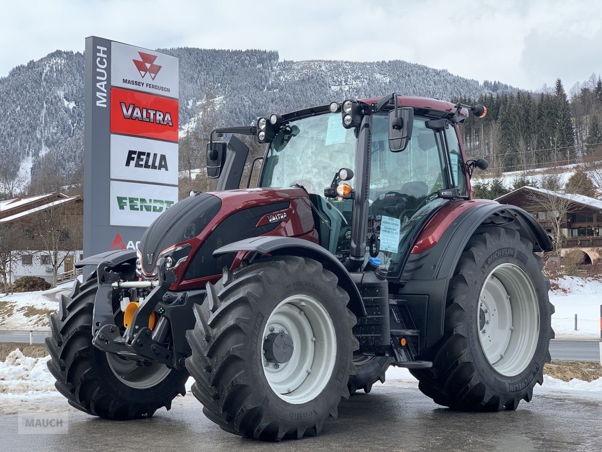 Traktor van het type Valtra N175 Direct, Neumaschine in Eben (Foto 1)