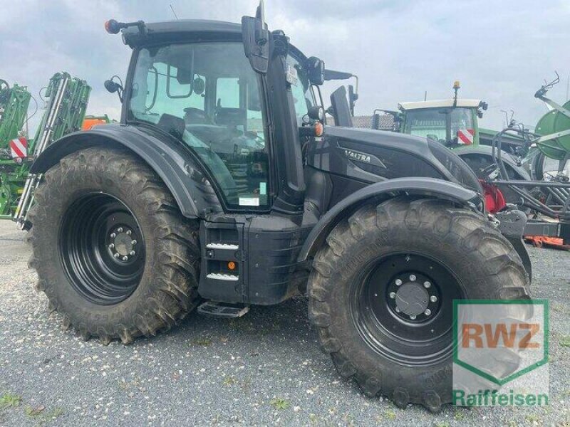 Traktor του τύπου Valtra N175 Direct, Vorführmaschine σε Bornheim-Roisdorf (Φωτογραφία 1)