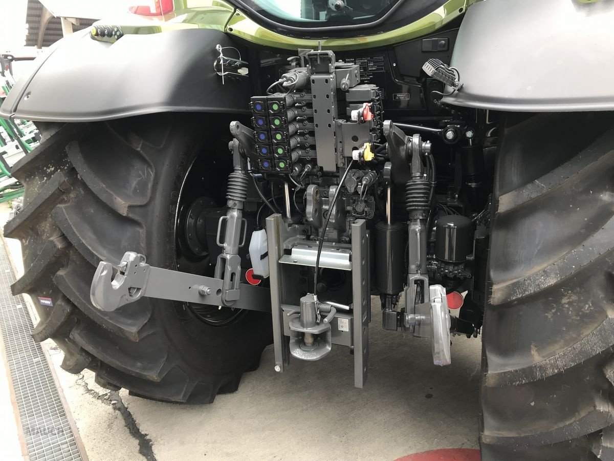 Traktor del tipo Valtra N175 Direct, Neumaschine en Burgkirchen (Imagen 8)