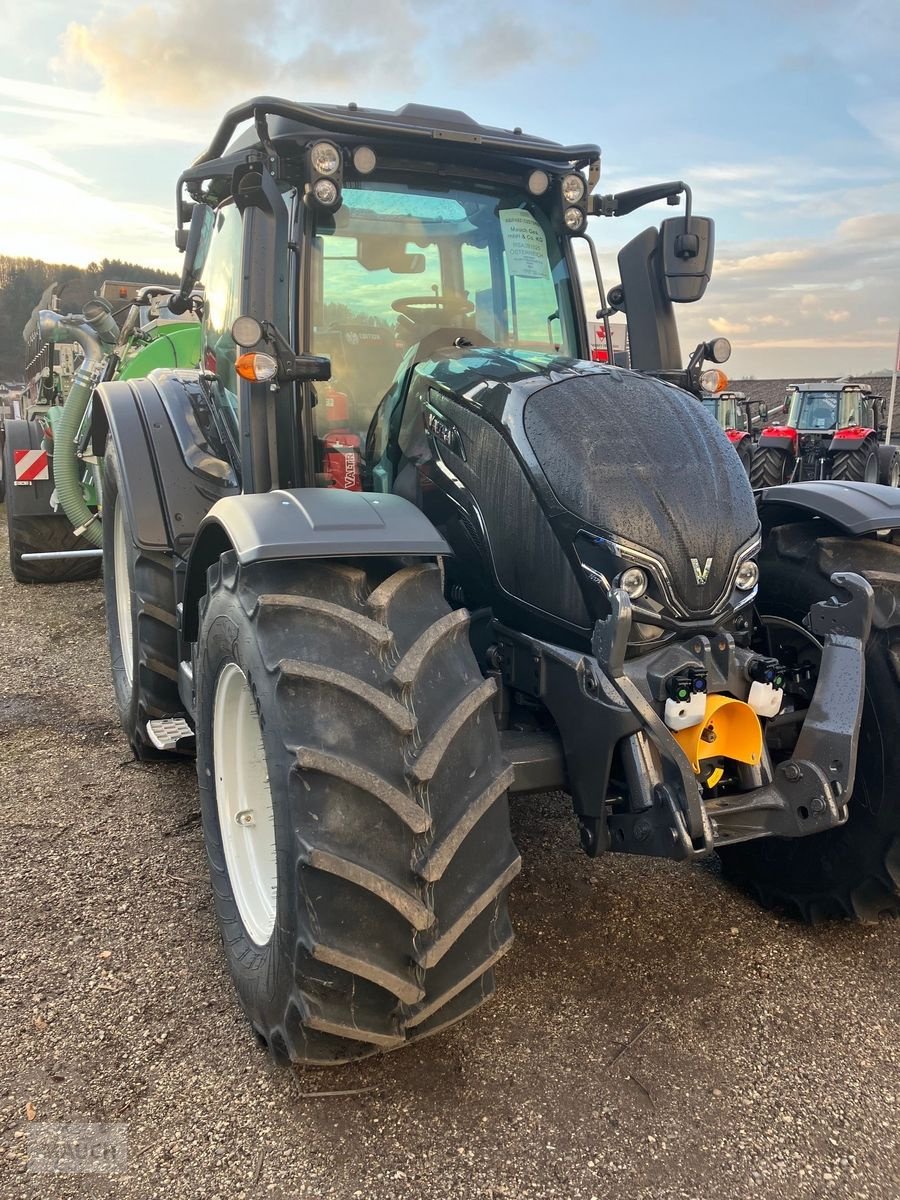 Traktor du type Valtra N175 Direct, Neumaschine en Burgkirchen (Photo 12)