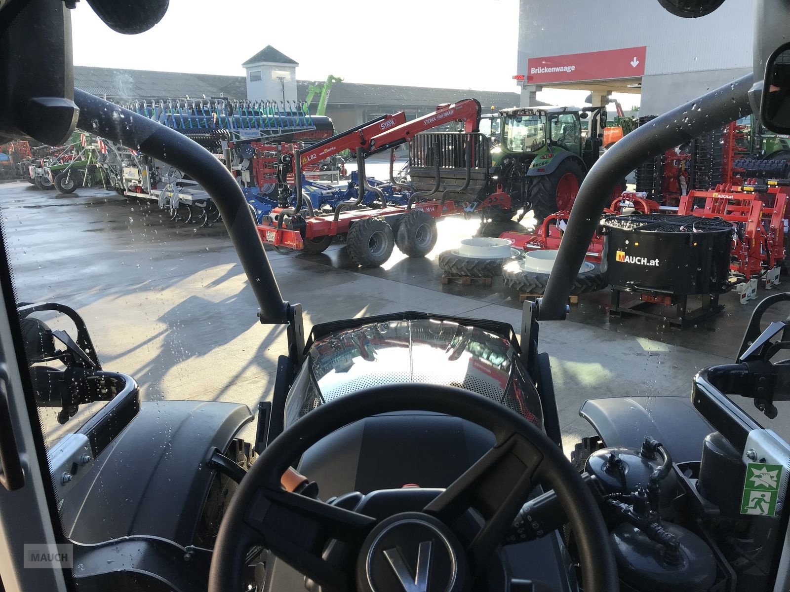 Traktor tip Valtra N175 Direct, Neumaschine in Burgkirchen (Poză 21)