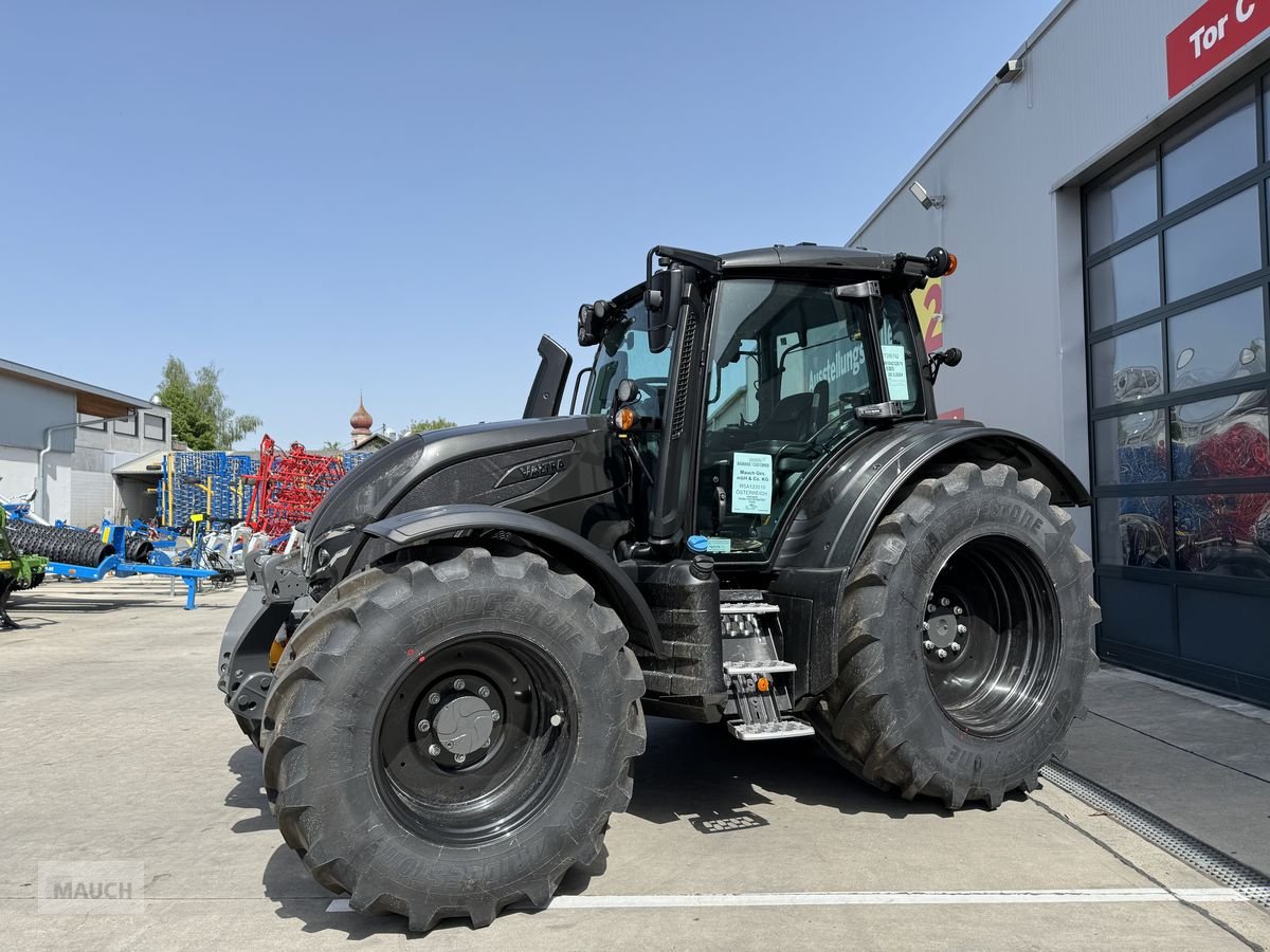 Traktor du type Valtra N175, Neumaschine en Burgkirchen (Photo 2)