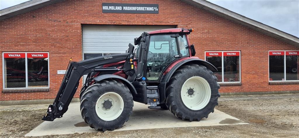 Traktor des Typs Valtra N175A, Gebrauchtmaschine in Ringkøbing (Bild 1)