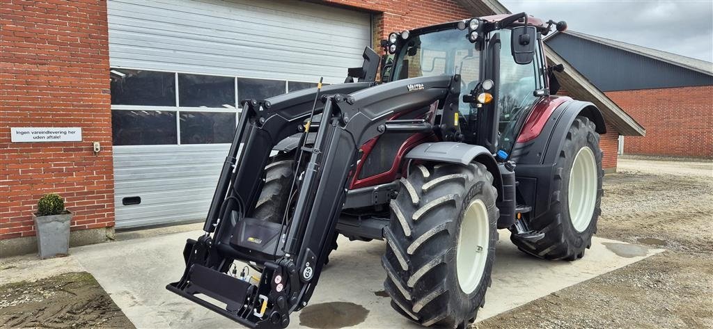 Traktor van het type Valtra N175A, Gebrauchtmaschine in Ringkøbing (Foto 2)