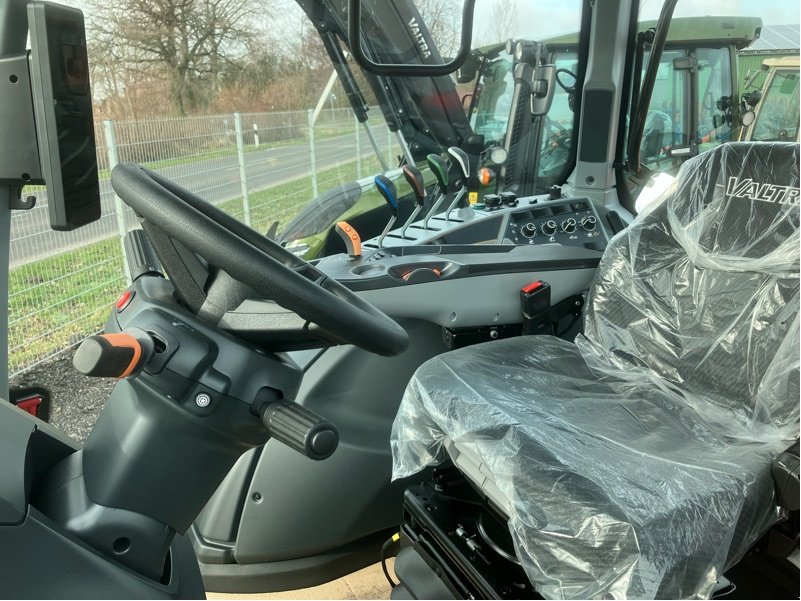 Traktor van het type Valtra N175A, Gebrauchtmaschine in Sterup (Foto 4)