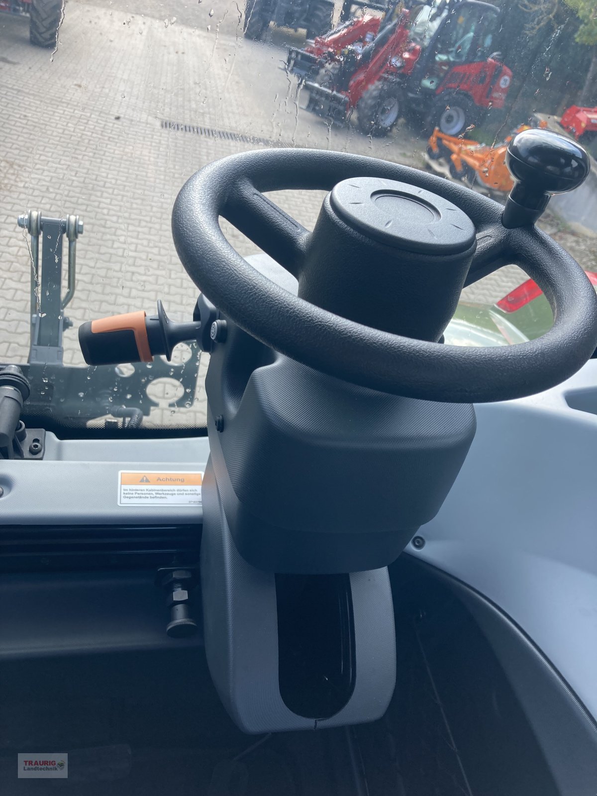 Traktor van het type Valtra Q 265 Forst, Neumaschine in Mainburg/Wambach (Foto 10)