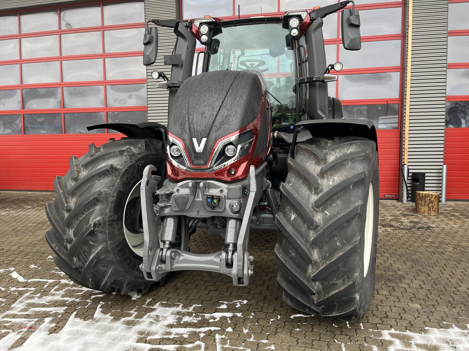 Traktor of the type Valtra Q 265, Neumaschine in Mainburg/Wambach (Picture 17)