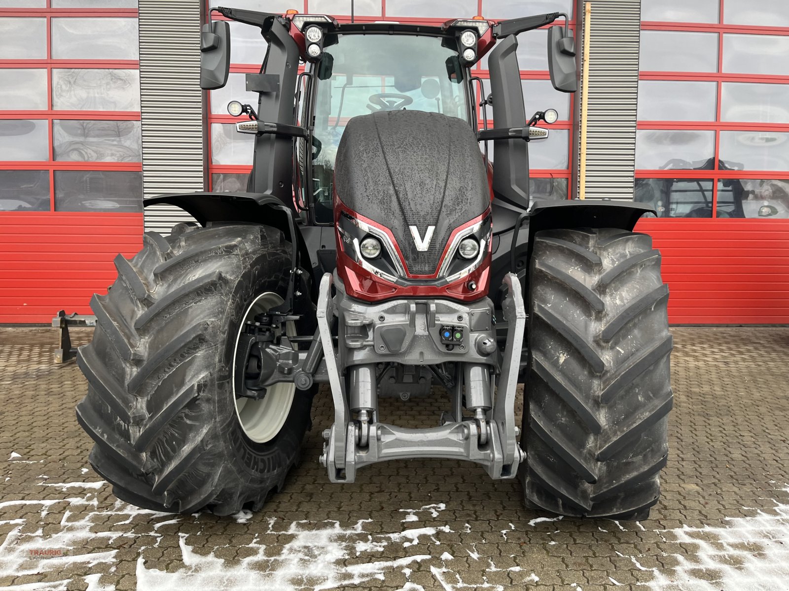 Traktor of the type Valtra Q 265, Neumaschine in Mainburg/Wambach (Picture 18)