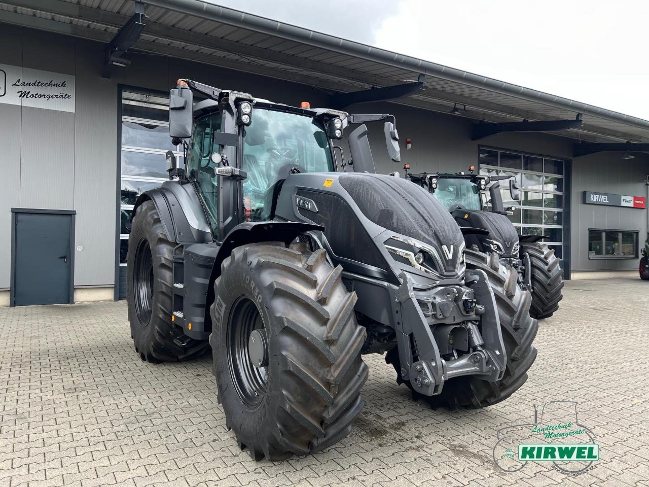 Traktor typu Valtra Q 285, Neumaschine v Blankenheim (Obrázek 1)