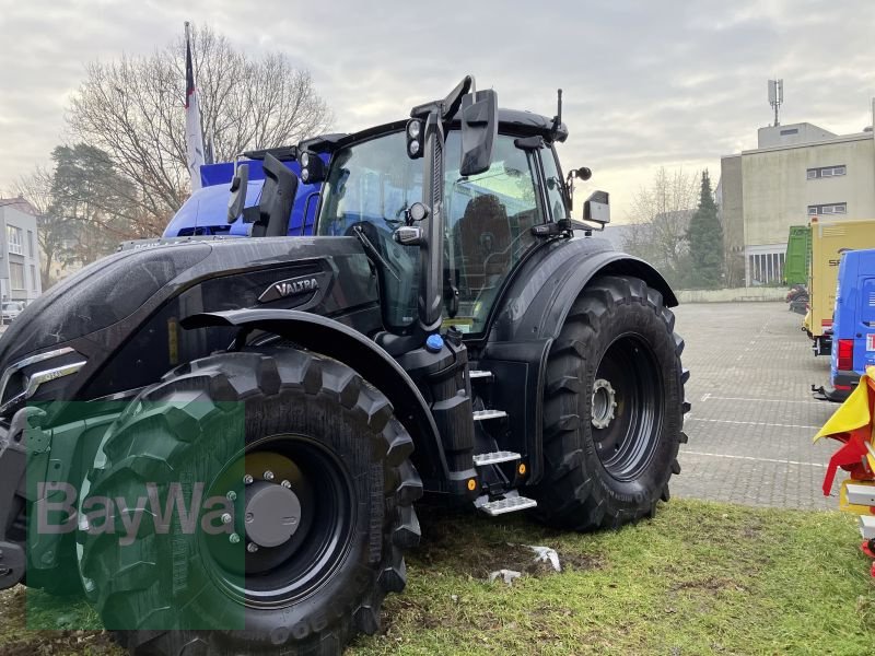 Traktor типа Valtra Q 285, Gebrauchtmaschine в Erbach