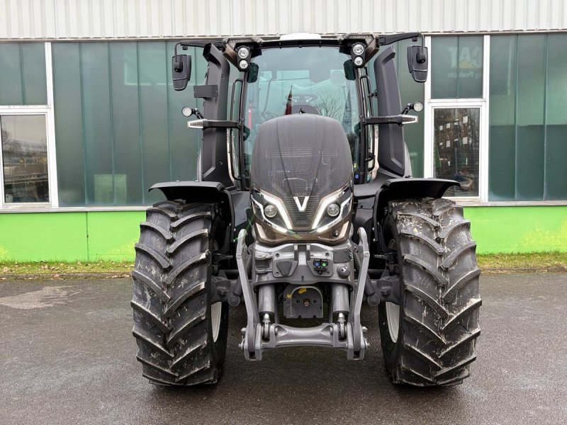 Traktor van het type Valtra Q 285, Gebrauchtmaschine in Eutin (Foto 1)