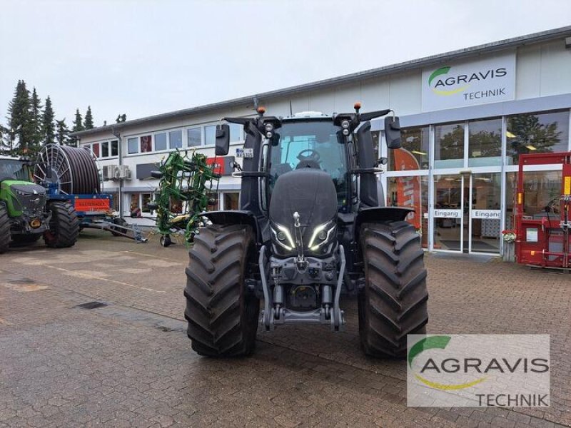 Traktor des Typs Valtra Q 305 1A9, Gebrauchtmaschine in Schneverdingen (Bild 5)