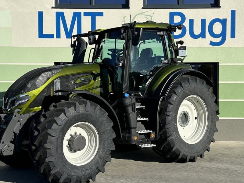 Traktor Türe ait Valtra Q 305 mit Rüfa, Gebrauchtmaschine içinde Hürm (resim 1)