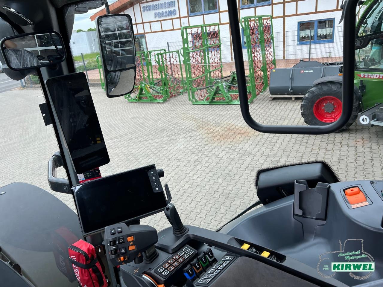 Traktor del tipo Valtra Q 305, Gebrauchtmaschine en Blankenheim (Imagen 10)