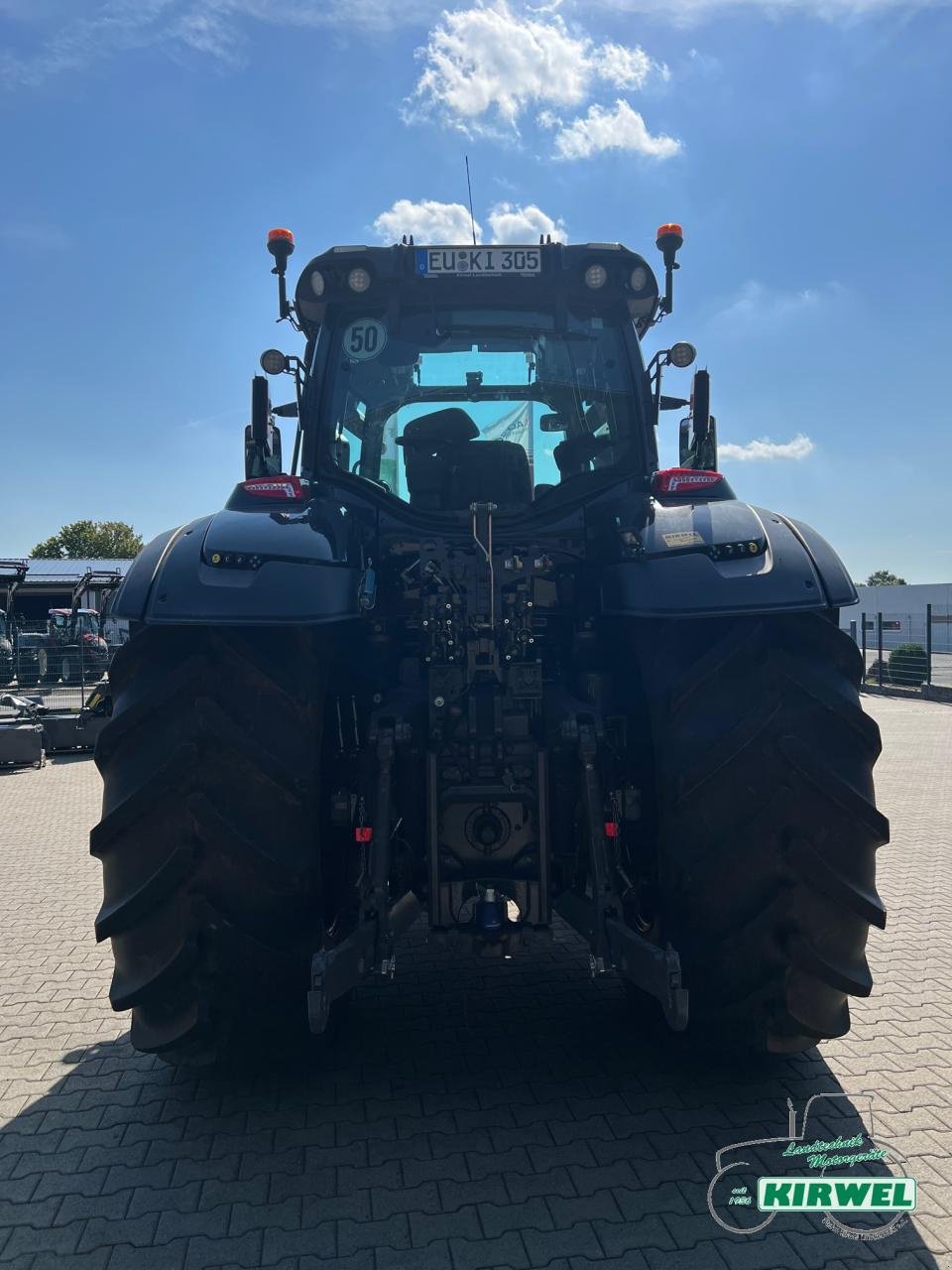 Traktor van het type Valtra Q 305, Gebrauchtmaschine in Blankenheim (Foto 6)