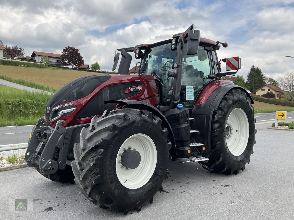 Traktor typu Valtra Q 305, Vorführmaschine v Markt Hartmannsdorf (Obrázek 1)