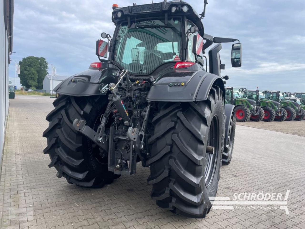 Traktor typu Valtra Q 305, Neumaschine w Wildeshausen (Zdjęcie 3)