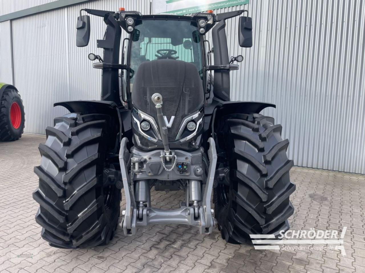 Traktor typu Valtra Q 305, Neumaschine w Wildeshausen (Zdjęcie 5)