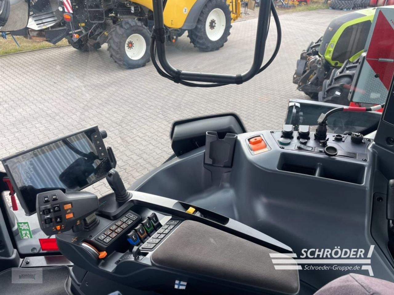 Traktor Türe ait Valtra Q 305, Neumaschine içinde Wildeshausen (resim 9)