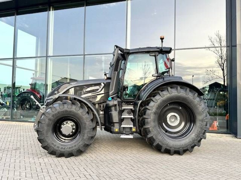 Traktor des Typs Valtra Q225 Alle opties! ook twintrac!, Neumaschine in Marknesse (Bild 3)