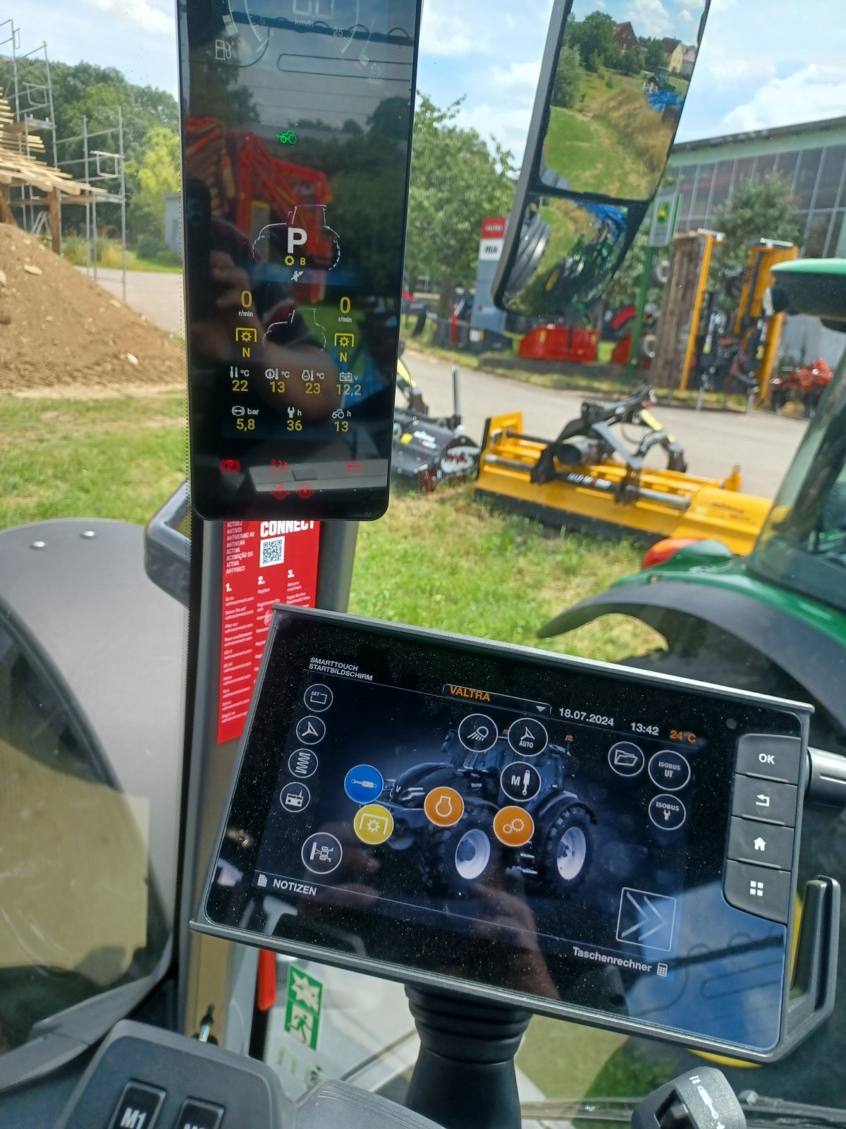 Traktor van het type Valtra Q265, Gebrauchtmaschine in Uffenheim (Foto 6)