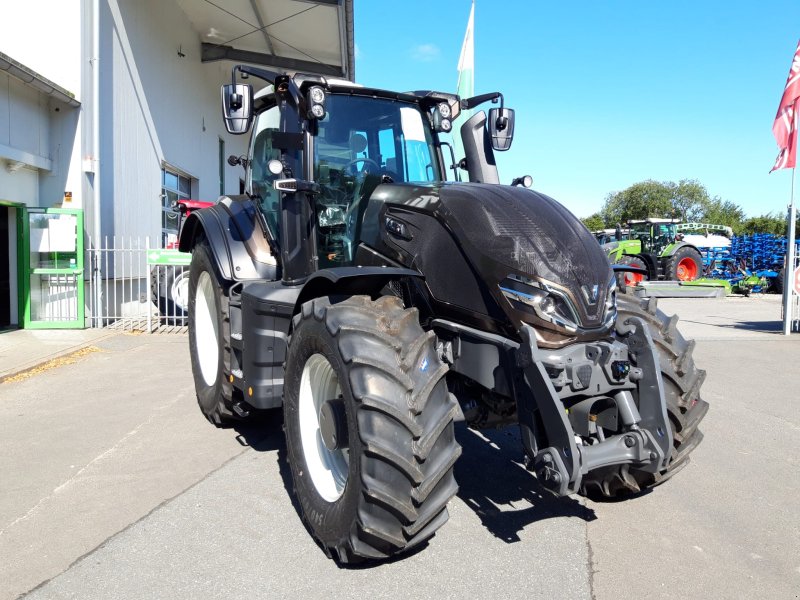 Traktor typu Valtra Q265, Gebrauchtmaschine w Preetz (Zdjęcie 1)