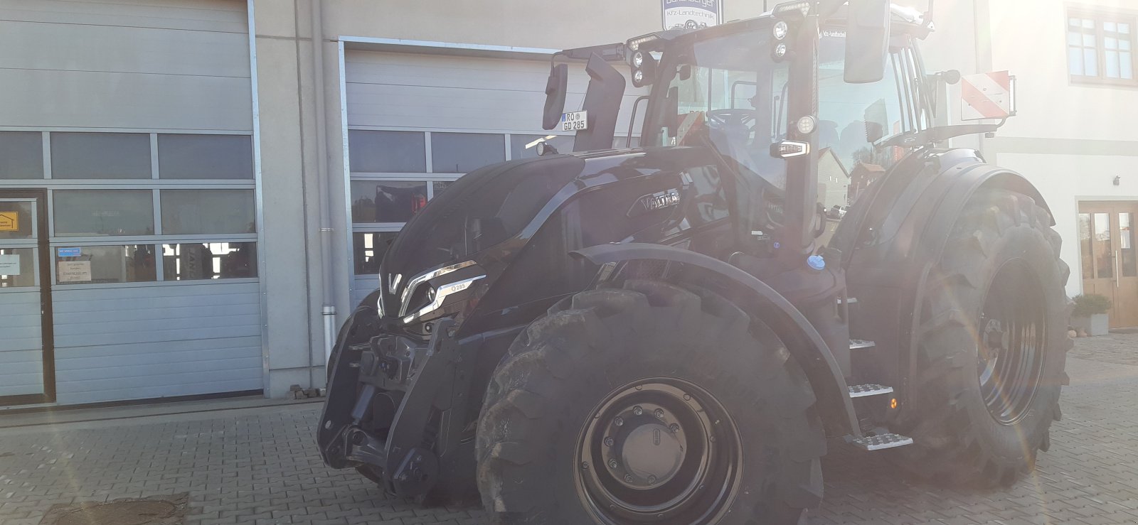 Traktor of the type Valtra Q285, Neumaschine in Höslwang (Picture 7)