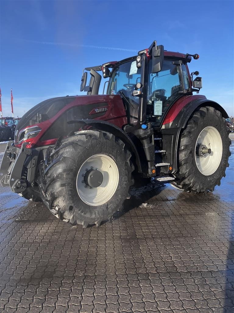 Traktor типа Valtra Q305  ---  RESERVERET  ---, Gebrauchtmaschine в Høng (Фотография 1)