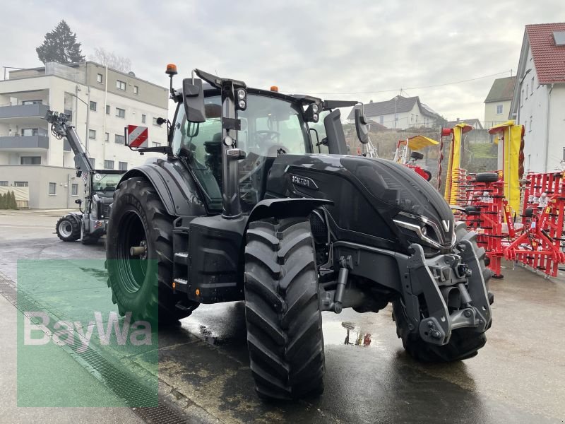 Traktor of the type Valtra Q305 VALTRA TRAKTOR, Gebrauchtmaschine in Ellwangen (Picture 1)