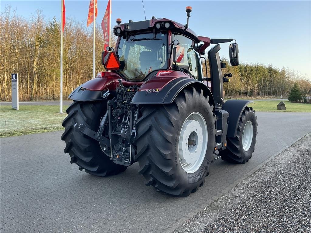 Traktor of the type Valtra Q305, Gebrauchtmaschine in Nimtofte (Picture 7)